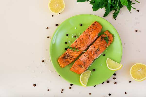 za zdrave oči se priporoča losos